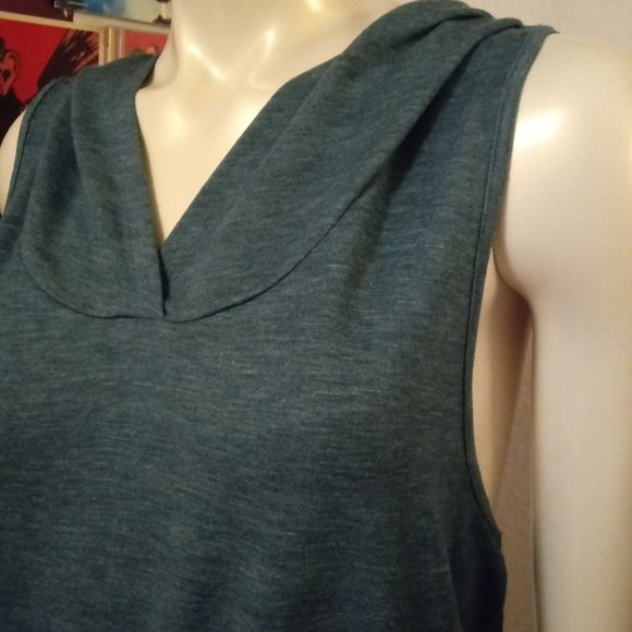 Victoria Secret Hoody tank - Picture 8 of 16